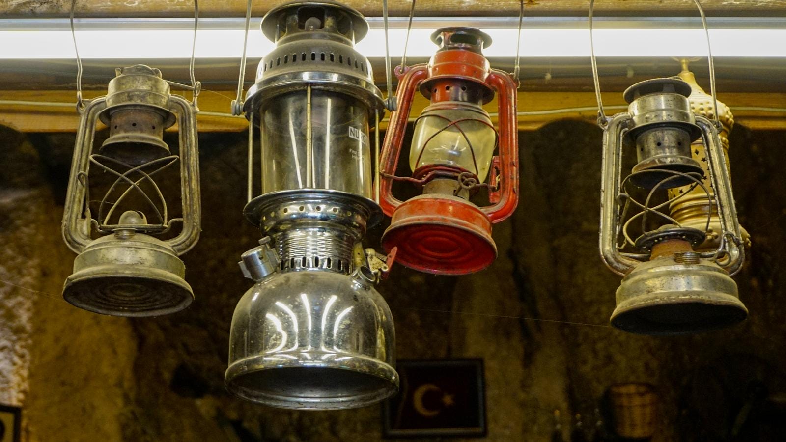 How to Dispose of Kerosene Lamp Oil Safely and Responsibly